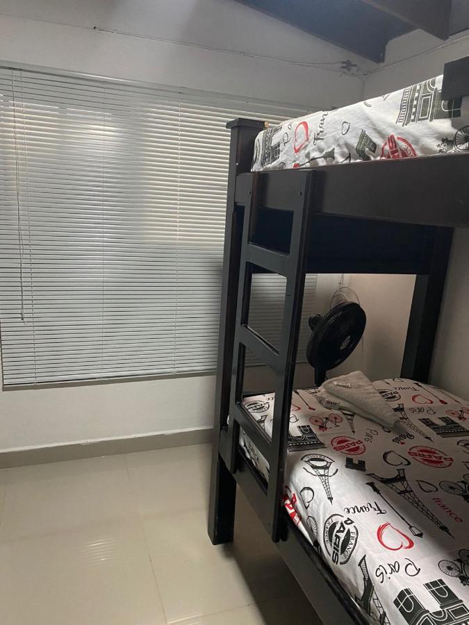 Apartamentos Excelente Ubicacion Медельин Экстерьер фото
